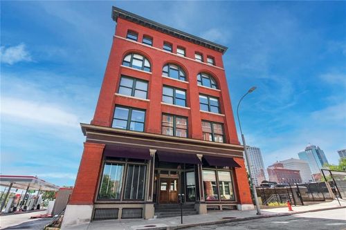 1104-609 Central St, Kansas City, MO, 64105-1881 | Card Image