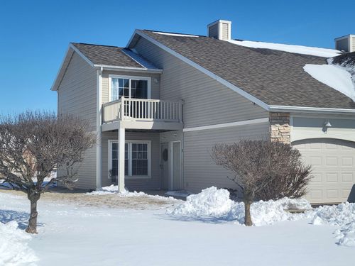unit-12-2241 Tallgrass Ct, Beloit, WI, 53511-7018 | Card Image