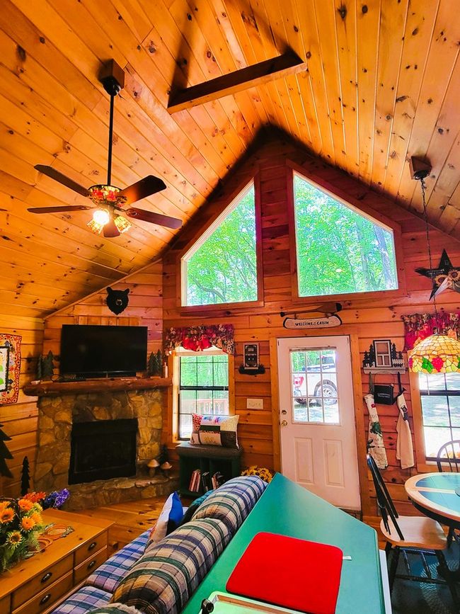 140 Treehouse Trl, Home with 2 bedrooms, 2 bathrooms and null parking in Murphy NC | Image 15