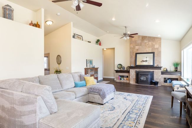 752 Thorpe Dr, House other with 5 bedrooms, 4 bathrooms and null parking in Spring Creek NV | Image 21
