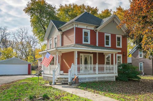 127 Pleasant St, Sharon, WI, 53585-9685 | Card Image