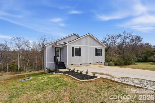 102 Snyder Ct Ne, Concord, NC, 28025-3470 | Card Image