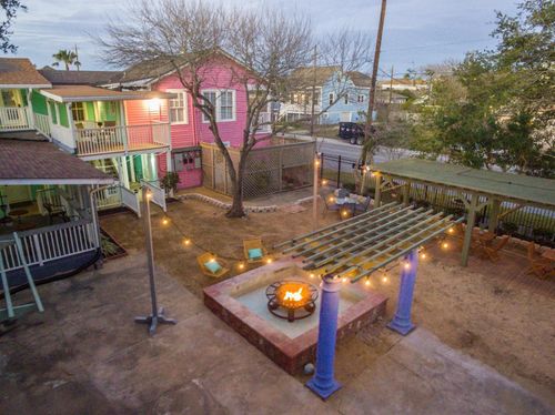 1515 19th Street, Galveston, TX, 77550 | Card Image