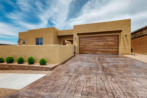 15 La Pradera, Santa Fe, NM, 87508-4841 | Card Image