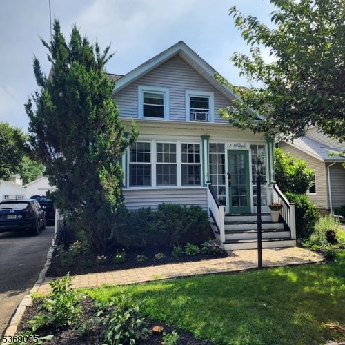 8 Maple Ave, Morris Plains, NJ, 07950-2107 | Card Image