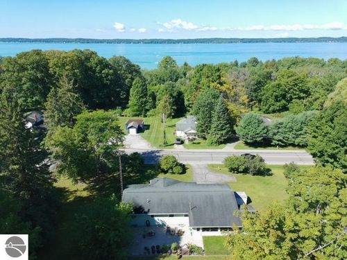 10159 S East Torch Lake Dr, Alden, MI, 49612-9517 | Card Image