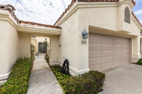 29665 Castle Creek Ln, Escondido, CA, 92026-5932 | Card Image