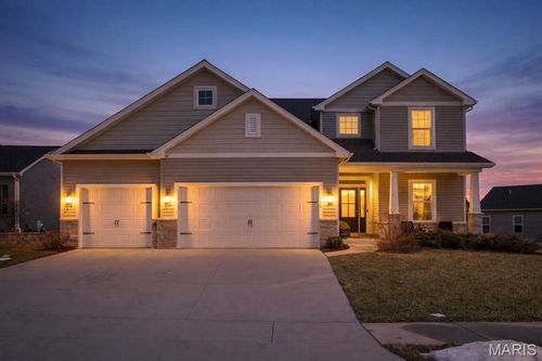 325 Wayfair Lndg, Saint Charles, MO, 63301-3822 | Card Image