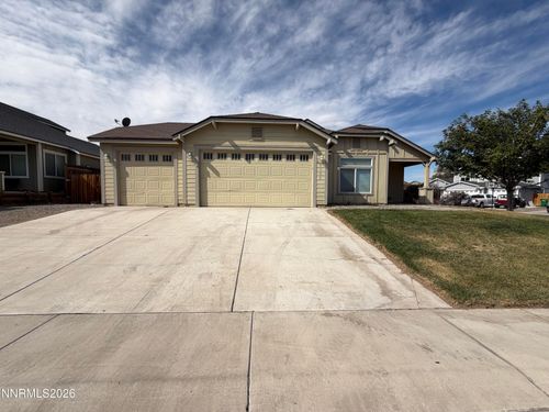 1390 Slate Way, Fernley, NV, 89408-8436 | Card Image