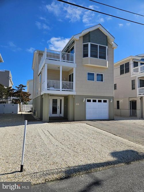 21 W 85th St, Harvey Cedars, NJ, 08008-6022 | Card Image