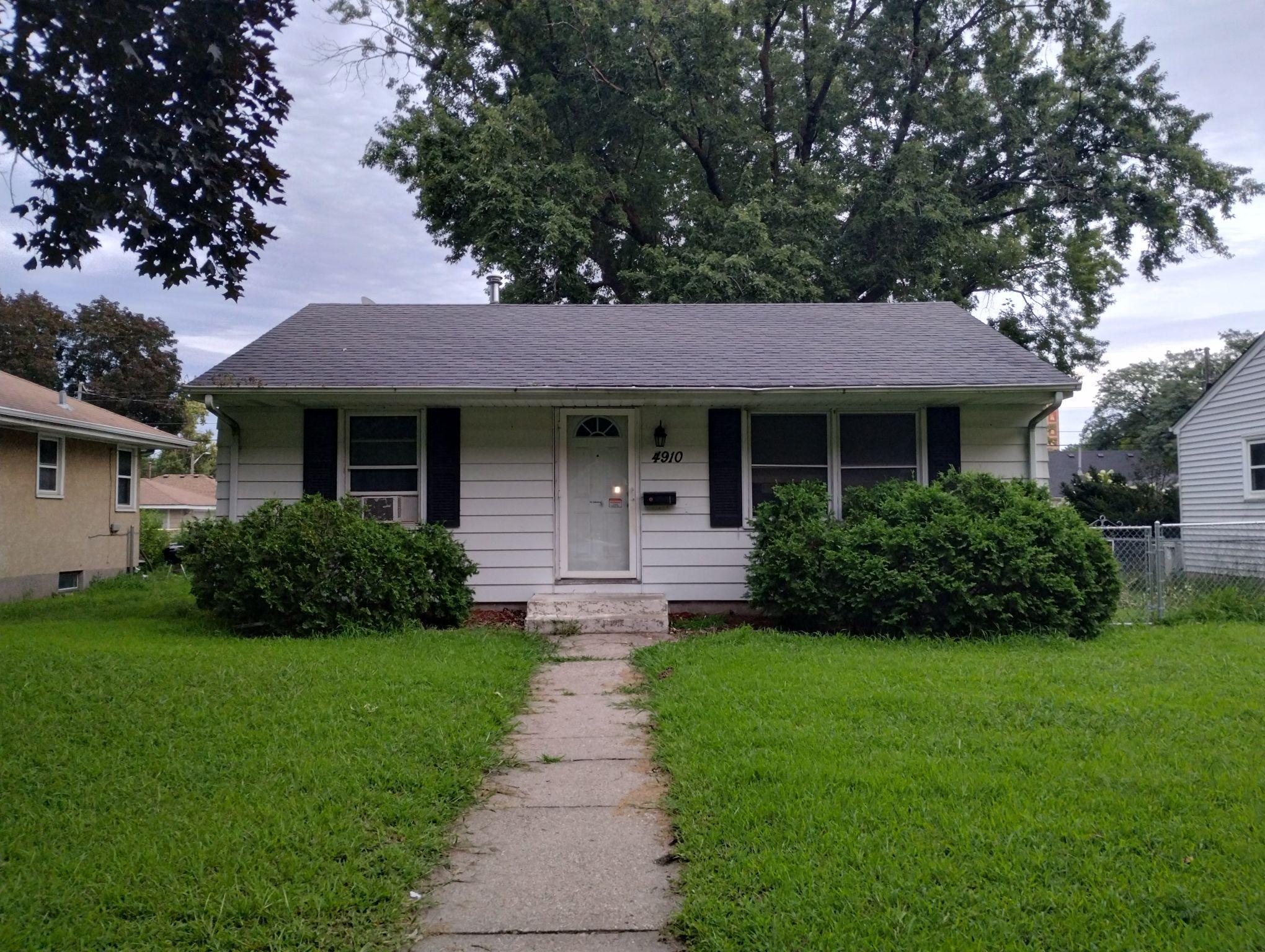 Thomas Ave, Minneapolis, MN 55430