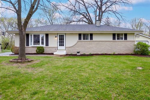 6199 N River Trail Drive, Milwaukee, WI, 53225 | Card Image