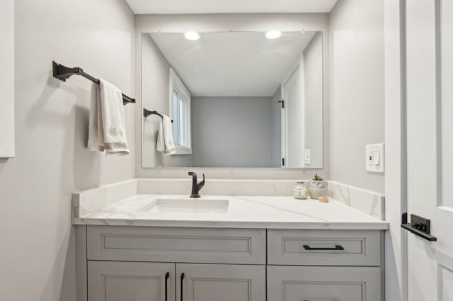 2542 Woodlawn Rd, House other with 4 bedrooms, 3 bathrooms and 2 parking in Northbrook IL | Image 13