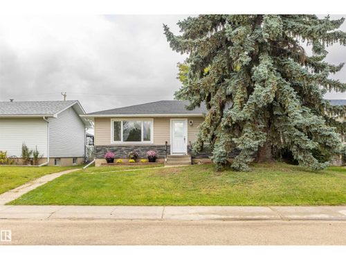 9908 99 St, Morinville, AB, T8R1G5 | Card Image
