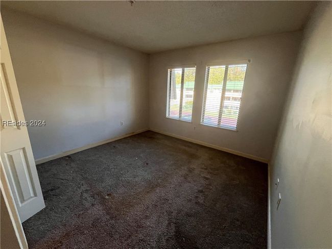 View of carpeted empty room | Image 10