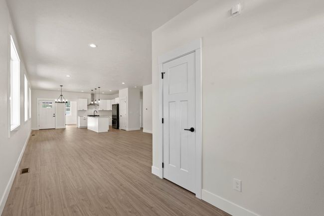 L4 E Sharp Ln, House other with 3 bedrooms, 2 bathrooms and null parking in Spokane WA | Image 5