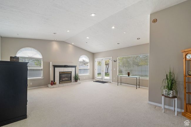 2009 7455, House other with 5 bedrooms, 2 bathrooms and 10 parking in West Jordan UT | Image 5