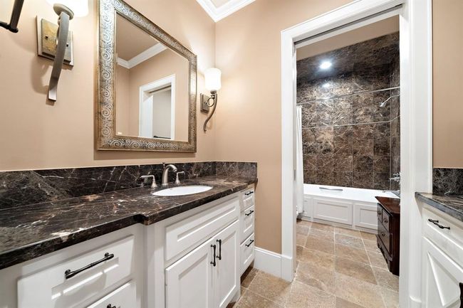 3603 Audubon Pl, House other with 3 bedrooms, 4 bathrooms and 2 parking in Houston TX | Image 27