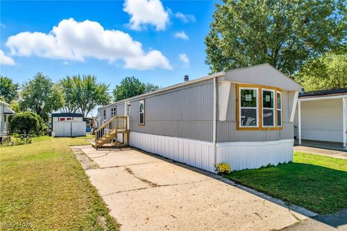 11 Redwood Dr, Beloit, OH, 44609-9771 | Card Image