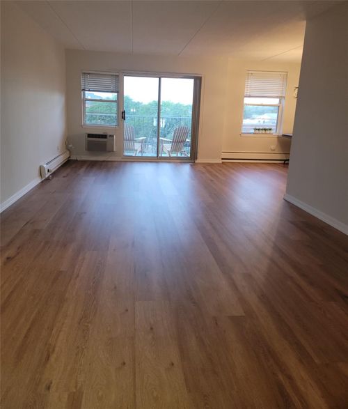 apt-4n-35 Park Ave, Suffern, NY, 10901-5532 | Card Image