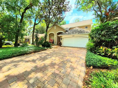 2214 Green Oaks Ln, TAMPA, FL, 33612-1827 | Card Image