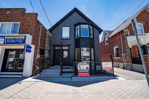 main-6393 Main St, Stouffville, ON, L4A1G4 | Card Image