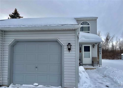 6105 Gillette Rd, Cicero, NY, 13039-9308 | Card Image