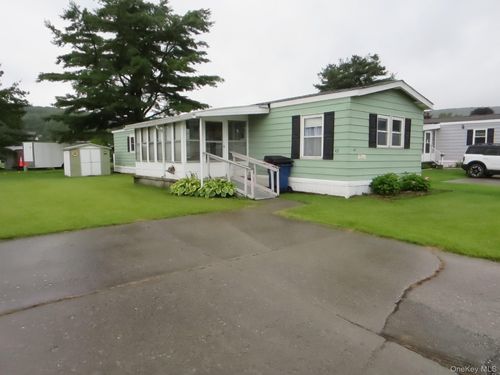 42 Mallard Way, Dover Plains, NY, 12522-5327 | Card Image