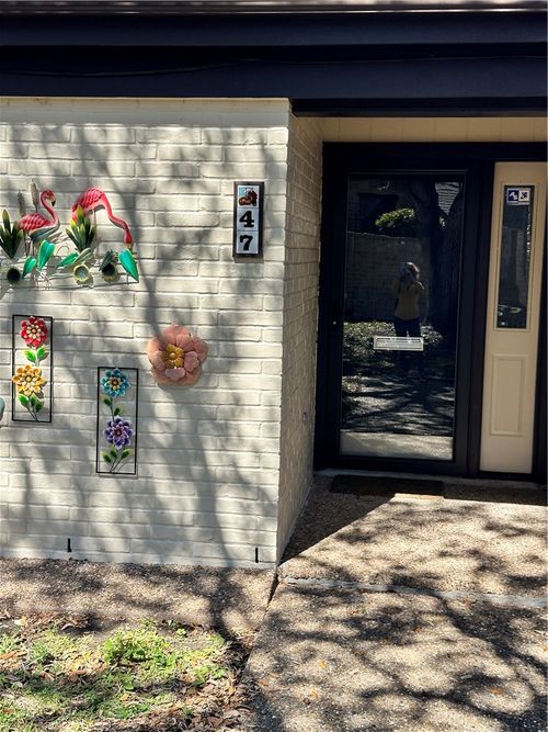 47 Rock Creek Dr, Corpus Christi, TX, 78412-4212 | Card Image