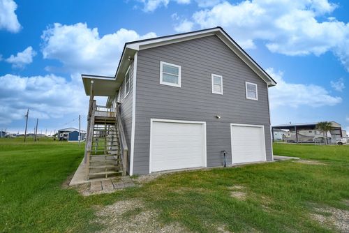 90 Blue Fish, Palacios, TX, 77465 | Card Image