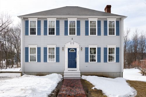 779 Willard St, Leominster, MA, 01453-5931 | Card Image