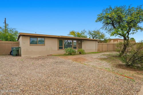 8365 E Louise Drive, Tucson, AZ, 85730 | Card Image