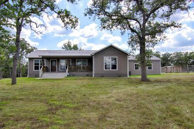 5689 Cr 132, Home with 3 bedrooms, 2 bathrooms and null parking in Hallettsville TX | Image 3