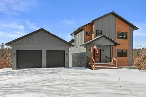 1615 Kingswood Trl, Nekoosa, WI, 54457-8178 | Card Image