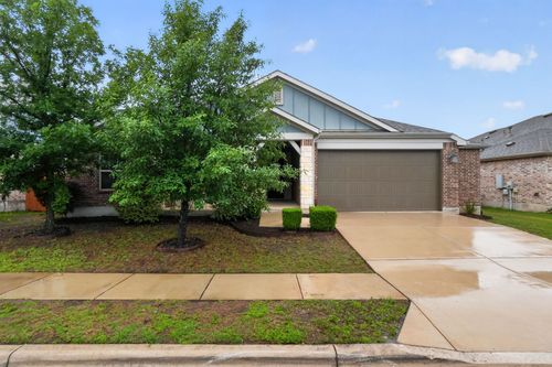 7112 Garnet Mill Ln, Austin, TX, 78744-8721 | Card Image