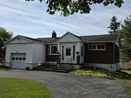 1064 Reynolds Road, Darien, NY, 14036 | Card Image