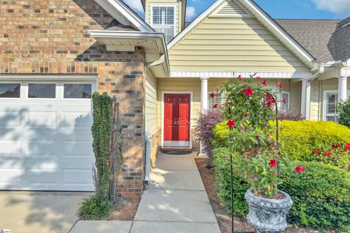 40 Barnwood Cir, Greenville, SC, 29607-5486 | Card Image