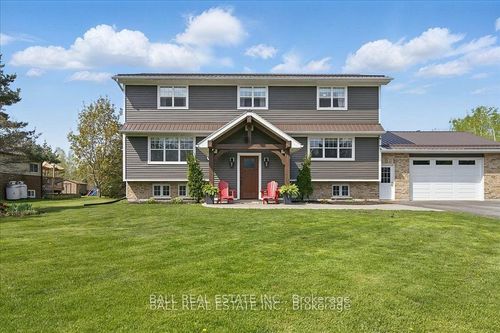 1324 Young'S Cove Rd, Ennismore, ON, K0L1T0 | Card Image