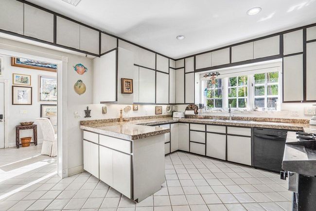 1048 S Ocean Blvd, House other with 5 bedrooms, 9 bathrooms and null parking in Palm Beach FL | Image 13