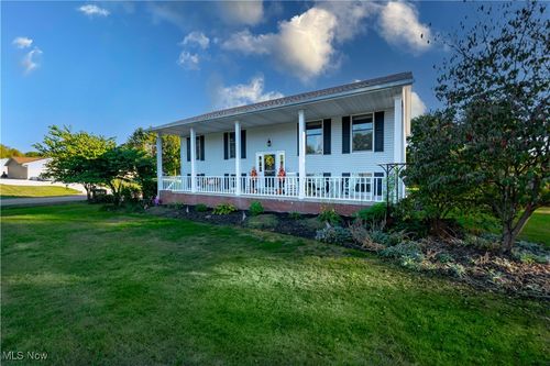 11380 Banning Cir Nw, Canal Fulton, OH, 44614-9715 | Card Image