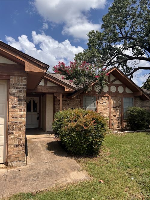 1928 Hurstview Dr, Hurst, TX, 76054-2927 | Card Image