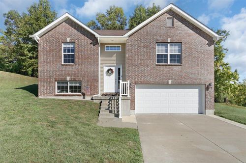 711 Sawyer Terr, New Haven, MO, 63068 | Card Image