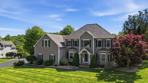 22 Longview Cir, Pelham, NH, 03076-2143 | Card Image