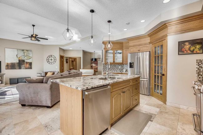 76 Chaparral Cove Se, House other with 3 bedrooms, 3 bathrooms and 4 parking in Calgary AB | Image 10