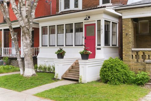 197 Burris St, Hamilton, ON, L8M2J7 | Card Image