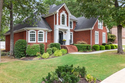 8052 Rosemere Way, Chattanooga, TN, 37421-4297 | Card Image