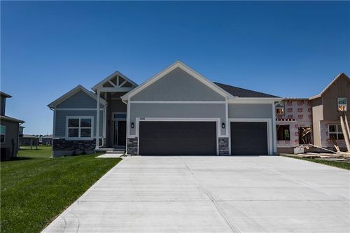16928 S Brentwood St, Olathe, KS, 66062-7201 | Card Image