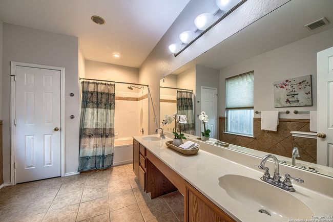 112 Springtree Bnd, House other with 4 bedrooms, 3 bathrooms and null parking in Cibolo TX | Image 18