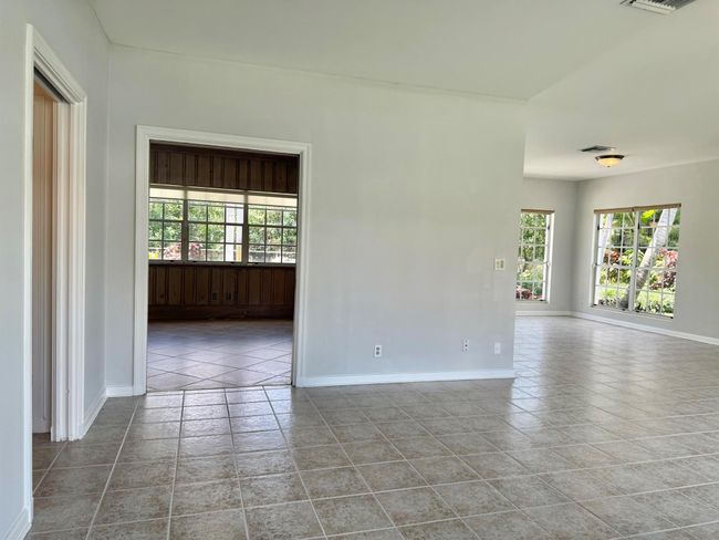 206 Russlyn Dr, House other with 3 bedrooms, 3 bathrooms and null parking in West Palm Beach FL | Image 6