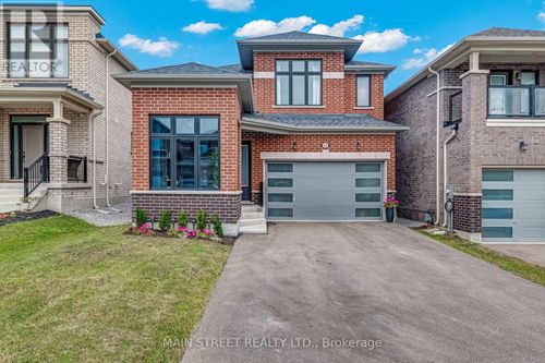 15 Ainslie Hill Cres, Sutton West, ON, L0E1R0 | Card Image